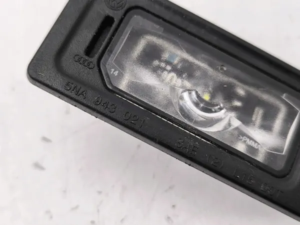 Audi A1 2023 Feu de Plaque Arrière OEM 5NA943021 image 3