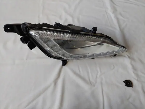 Luz LED - Direita - Grade - Hyundai i30 II 2012 image 2