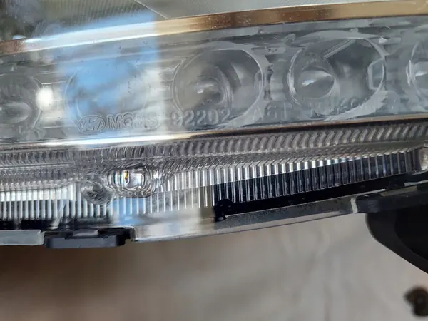 Luz LED - Direita - Grade - Hyundai i30 II 2012 image 8