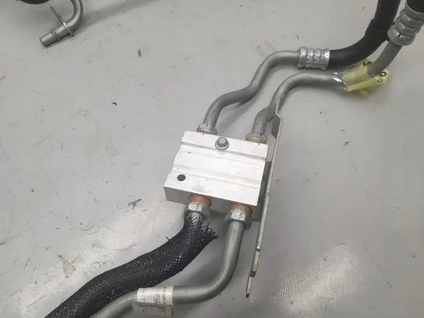 Versnellingsbak olieleidingen OEM HG9P-7R081-CA 2.0 EcoBoost image 9