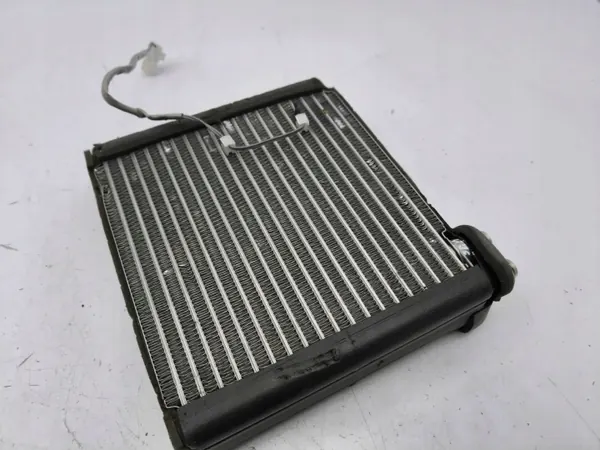 Mazda CX-7 2011 Värmekärna OEM AMD127193 image 2