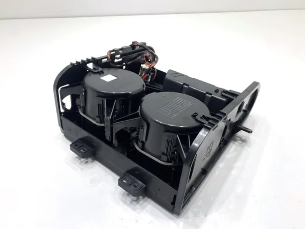 Dryckeshållare OEM 9315332 för BMW F16 SUV 2014-2019 image 3
