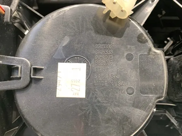 Dryckeshållare OEM 9315332 för BMW F16 SUV 2014-2019 image 6