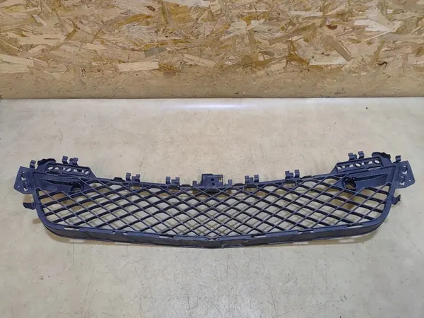 Rejilla de parachoques delantero Mercedes W204 A2048851324 image 8