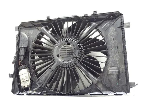 Radiatorventilator OEM A2045000393 Mercedes W204 2.2 CDI image 2