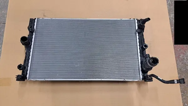 Radiador BMW G30 G30 LCI Original 8474824 image 3