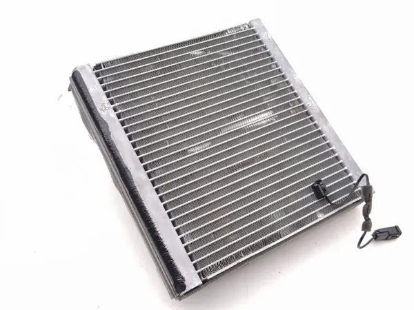 Évaporateur climatisation KIA Niro 2024 OEM AMD226609 image 2