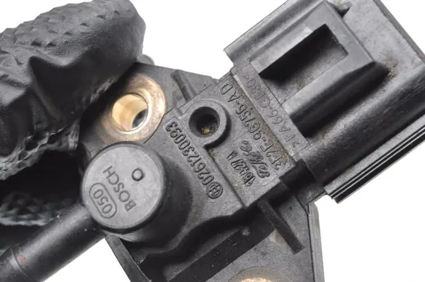Sensor presión combustible OEM 3F2E-9G755-AD Aston Martin image 4