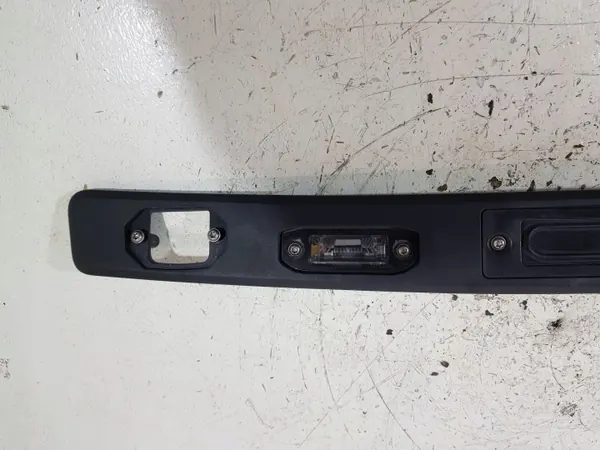 Volvo XC60 Heckklappenleiste OEM 31297210 - Gebraucht image 4