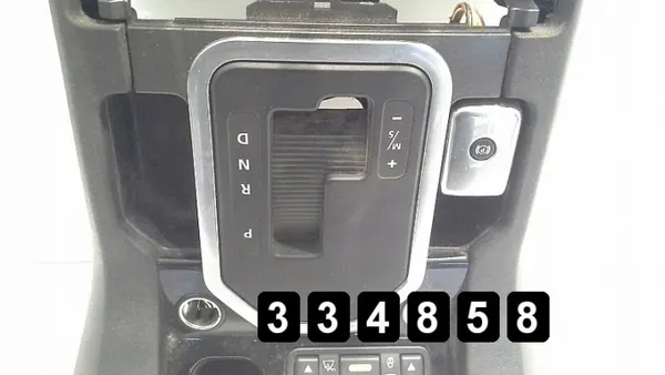 Land Rover växelspaksomfattning OEM AM-334858 image 3