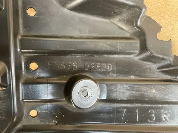 Vasen etuhelma Toyota Corolla E21 HB Kombi 2018- image 7