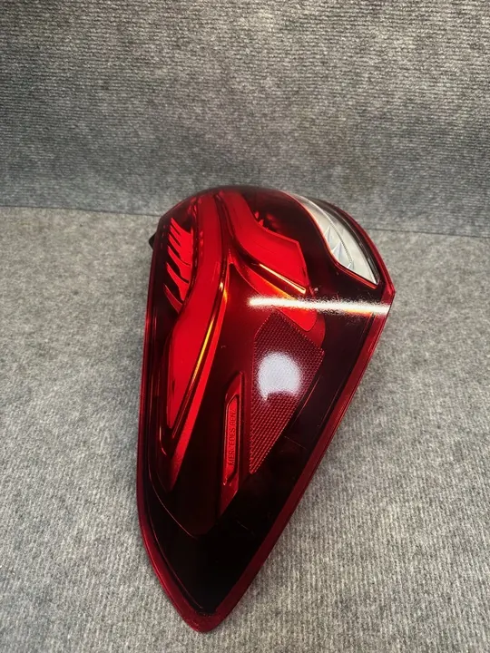 Luz trasera izquierda LED Mercedes Clase A W177 Sedán image 7