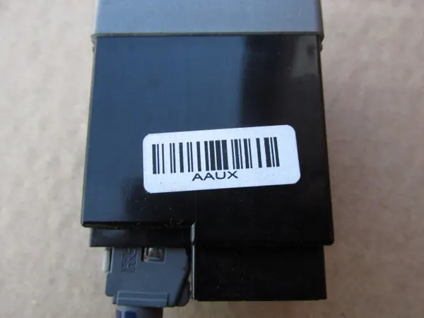 AUX USB-aansluiting SsangYong Rodius II ES Turismo 2015 image 4