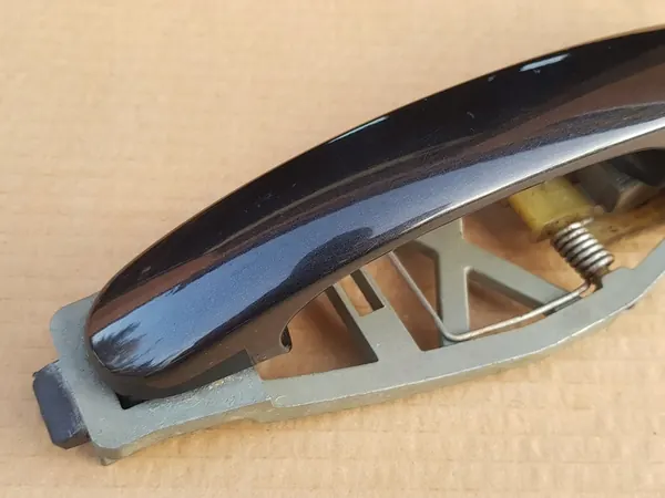 Etummaisen oikean oven kahva / VW Touran I Caddy III / LC9Z image 7