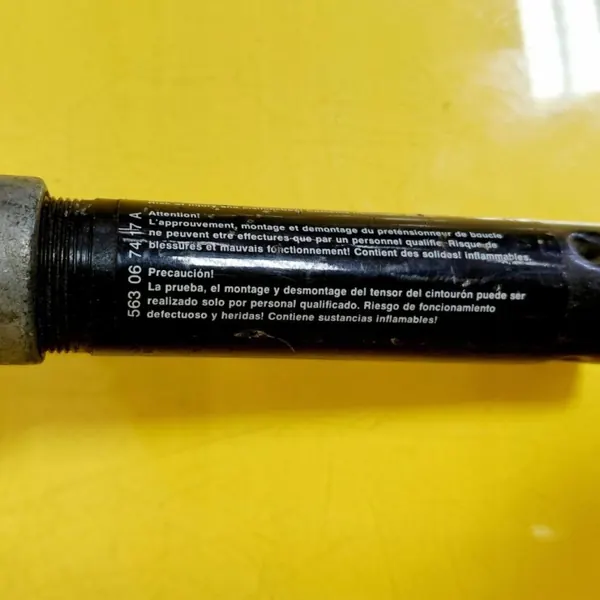 Hebilla cinturón delantero derecho OEM DRC100238 Ford image 3