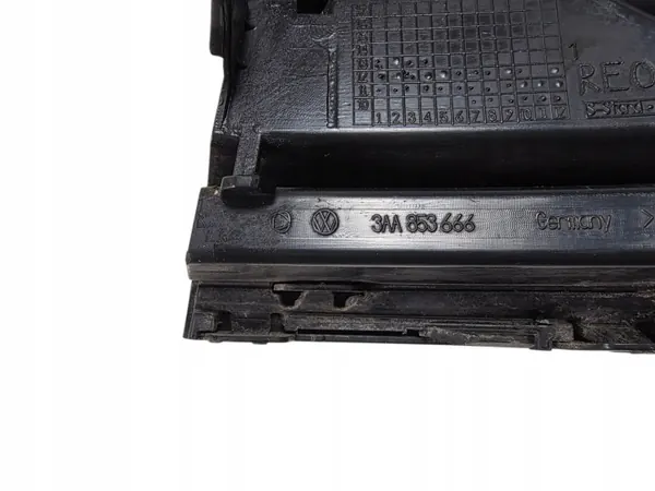 Phare Halogène Gauche VW Passat B7 OEM 3AA853666 image 3