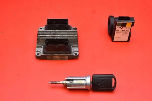 IMMO Tietokonesarja OEM 12230554 Opel Meriva A:lle image 2