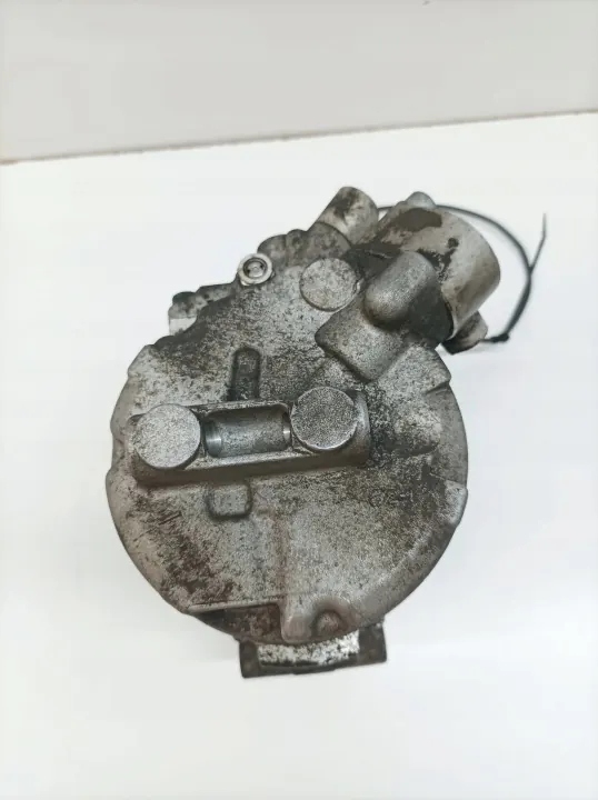Compressor AC 8D0260808 1.9 TDI VW Passat B5 image 3