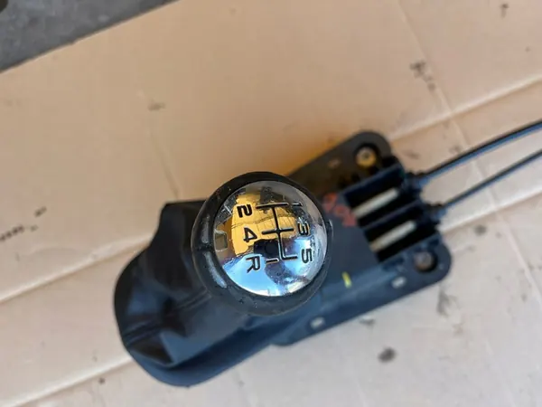 Levier de changement de vitesses Peugeot SW 207 2006-2012 1.6 image 3