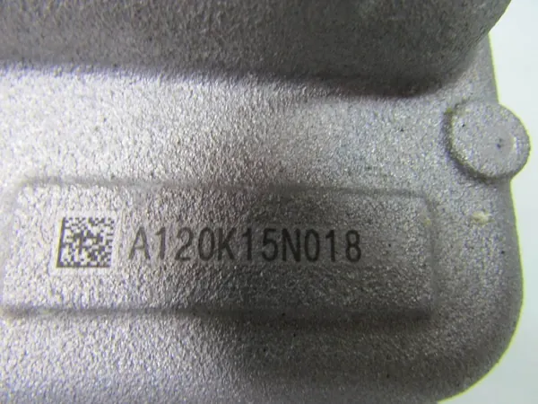 Arrefecedor de combustível Mazda CX-30 OEM HF01-13565C - Usado image 5