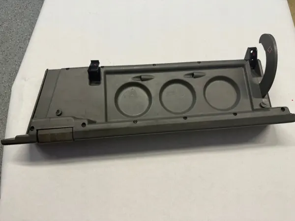 VW LT II Handschuhfachklappe OEM 9016800098 - Gebraucht image 4