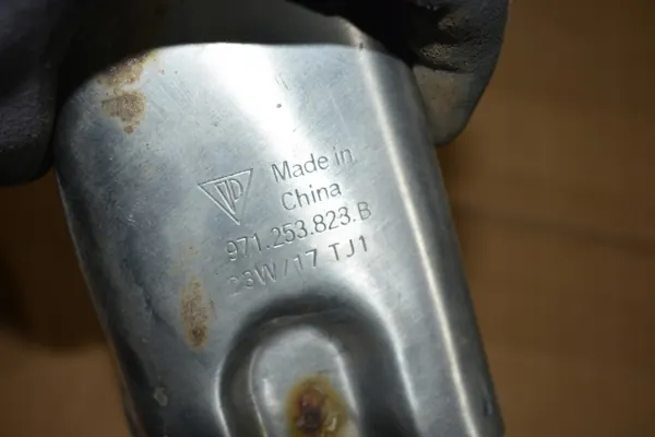 Embout d'échappement Porsche OE OEM 971253823B 5555 image 4