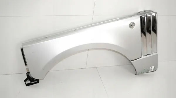 Linker voor spatbord OEM 360151563 Land Rover L322 image 3