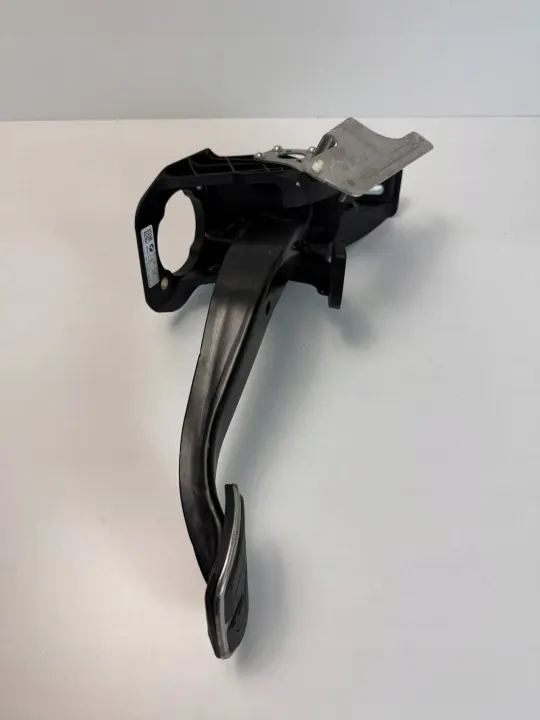 BMW i4 Bromspedal OEM 689112301 - Begagnad image 3