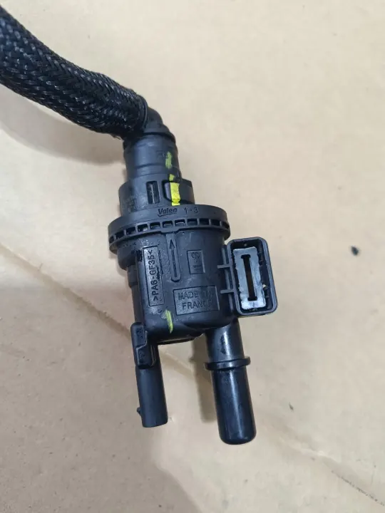 Bränsleångsensorventil OEM 312312313122 Begagnad image 3