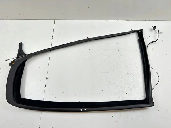 Maserati Quattroporte achterdeur raamrubber OEM MAM83026 image 2