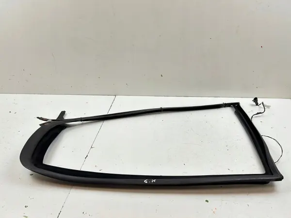 Maserati Quattroporte achterdeur raamrubber OEM MAM83026 image 4
