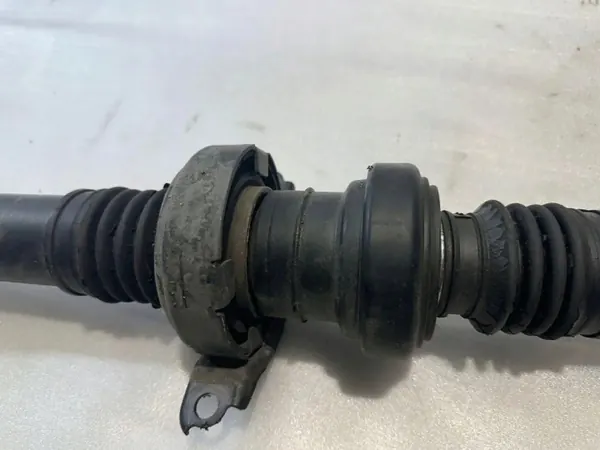 Arbre de transmission Porsche OE 7P5521102L d'occasion image 4