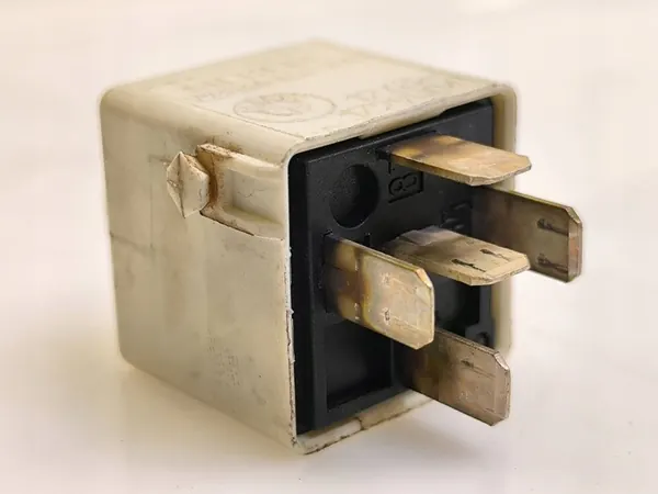 Siemens Relä BMW V23134C52X90 image 2