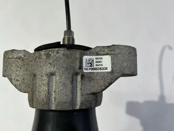 Hinterer Stoßdämpfer OEM 06700028330 Maserati Levante image 7