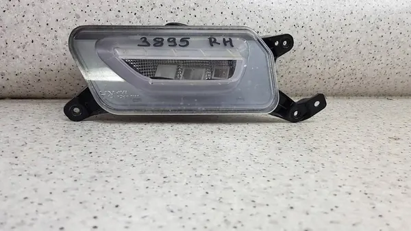 GENESIS GV60 2022 - Luz de Ré Direita Traseira 924A4-CU000 image 2