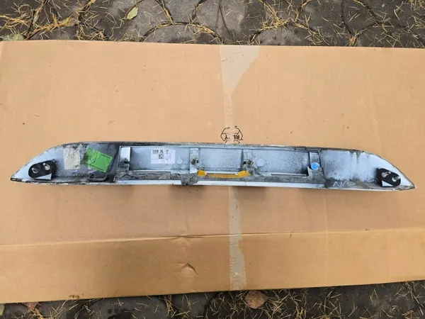 Renault Zoe 2015 Luz de matrícula trasera OEM 848108242r image 3