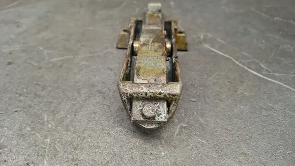 Dörrstopp Höger Fram Mercedes W116 - Begagnad image 3