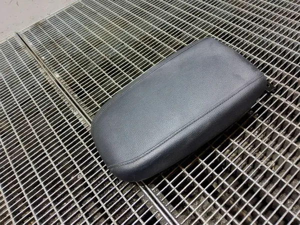 Accoudoir console KIA Xceed OEM SKE56844 - Occasion image 7