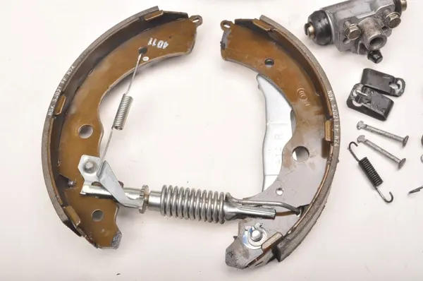 Suzuki Jimny IV 1.5 Remtrommel Achter Set OEM KOMPLET image 6