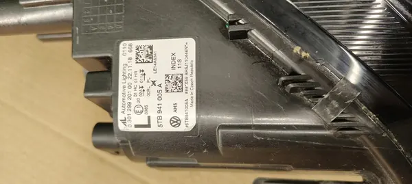 VW Touran II Farol Esquerdo 2015- 5TB941005A image 7