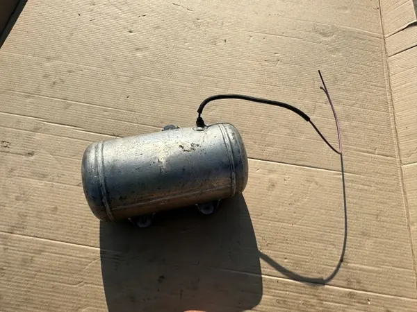 Lufttryckstank OEM 4E0616203 för Audi A8 D3 4.2 V8 image 2