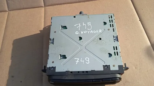 OEM 749 SK24 DVD-navigointilaite Chryslerille image 5