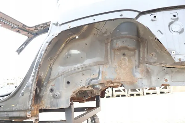 JEEP GRAND CHEROKEE WK2 Panneau Arrière Gauche OEM image 4