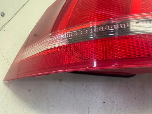 VW Passat B7 Kombi Luz Trasera Izquierda 3AF945095A image 10