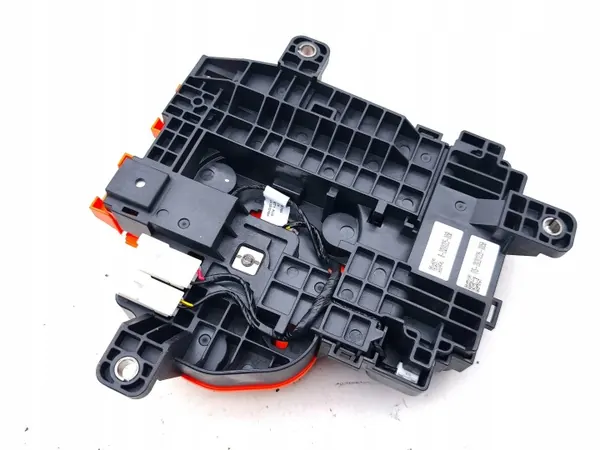Kia Niro Säkring OEM 37518K4000 - Begagnat Skick image 7