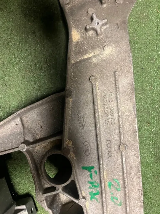 Getriebestütze OEM 256011 für F-PACE XE VELAR image 3