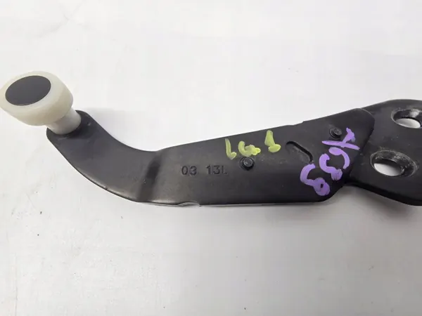 PROWADNICA VITO W639 Schuifdeurgeleider OEM image 3