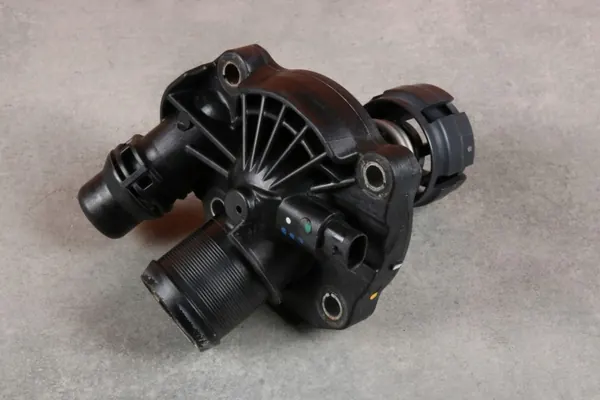 BMW Termostat OEM 4121680 - Begagnad originaldel image 2