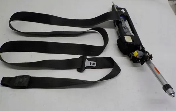 Volvo C30 turvavyön kiristin OEM 31267314 Vasen image 7