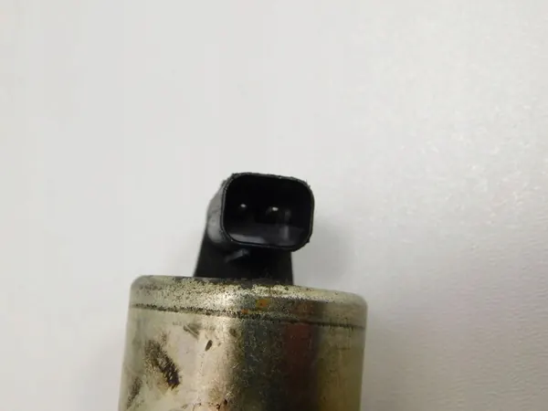 Mazda 6 2.0 16V VVT Ventil OEM 6M8G-6M280 image 3